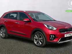 Red Used 2021 Kia Niro 3 SUV | £18,499 (Good price)