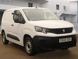 White Used 2023 Peugeot Partner Premium Van | £16,740 (Expensive)