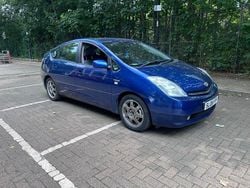 Blue Used 2008 Toyota Prius T4 Hatchback | £1,995 (Good price)