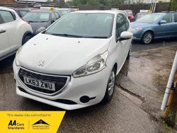 White Used 2014 Peugeot 208 Access Hatchback | £2,495 (Good price)