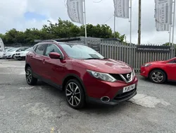 Red Used 2015 Nissan Qashqai Tekna SUV | £7,995 (Fair price)