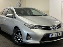 Used 2015 Toyota Auris Touring Sports Estate | £7,195 (Good price)