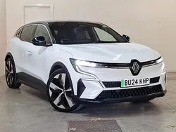 White Used 2024 Renault Mégane Techno Hatchback | £20,998 (Fair price)