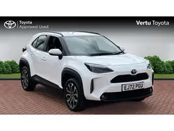 White Used 2022 Toyota Yaris Cross Design SUV | £20,044 (Fair price)