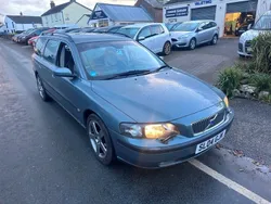 Green Used 2004 Volvo V70 SE Estate | £2,995 (Expensive)