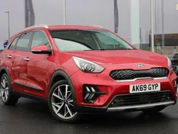 Red Used 2019 Kia Niro 2 SUV | £15,134 (Fair price)