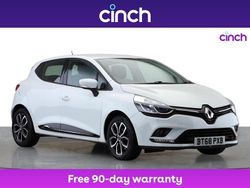 White Used 2018 Renault Clio IV Play Hatchback | £7,339 (Fair price)