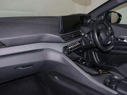 Black Used 2023 Peugeot 3008 Allure+ SUV | £18,389 (Fair price)