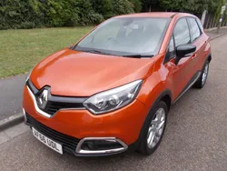 Orange Used 2016 Renault Captur Dynamique SUV | £3,490 (Fair price)