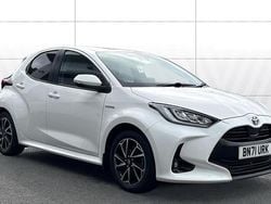 White Used 2021 Toyota Yaris Hybrid Design Hatchback | £15,051 (Fair price)