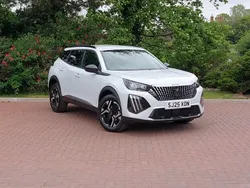 White New 2025 Peugeot 2008 Allure SUV | £23,498 (Fair price)