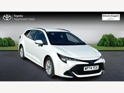 White Used 2025 Toyota Corolla Estate | £26,174 (Fair price)