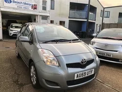 Silver Used 2009 Toyota Yaris Hatchback | £4,995 (A bit pricey)