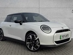 White Used 2024 Mini Cooper SE Hatch Hatchback | £32,000