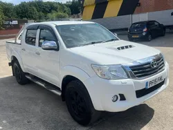 White Used 2015 Toyota HiLux Pickup | £10,450 (Fair price)