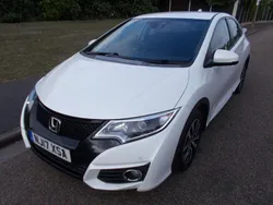 White Used 2017 Honda Civic SE Plus Hatchback | £4,390 (A bit pricey)
