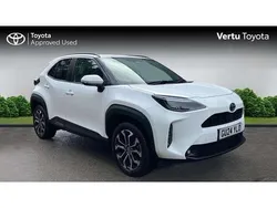 White Used 2024 Toyota Yaris Cross Design SUV | £22,881 (Fair price)
