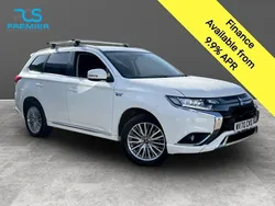 White Used 2020 Mitsubishi Outlander P-HEV Plus SUV | £11,500 (Super price)