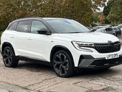 Twotone metallic arctic white with diamond black roof Used 2023 Renault Austral Iconic Esprit Alpine SUV | £23,143 (Good price)