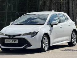 White Used 2020 Toyota Corolla Hatchback | £13,000 (Fair price)