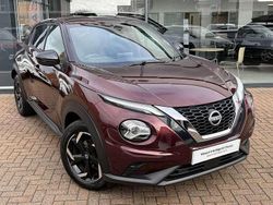 Red Used 2022 Nissan Juke N-Connecta SUV | £15,999 (Fair price)
