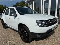 White Used 2016 Dacia Duster Prestige SUV | £5,290 (Fair price)
