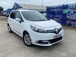 White Used 2015 Renault Scénic III Dynamique MPV | £3,995 (Fair price)