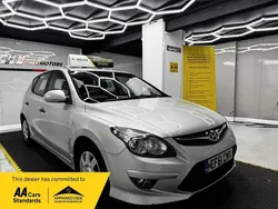 Silver Used 2011 Hyundai i30 Classic Hatchback | £2,490 (Fair price)