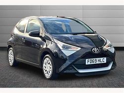Black Used 2020 Toyota Aygo X-play Hatchback | £8,899 (Fair price)