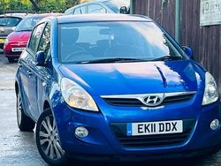 Blue Used 2011 Hyundai i20 Style Hatchback | £999 (Good price)