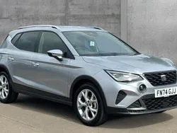 Metallic graphene grey with black roof Used 2024 Seat Arona FR SUV | £18,490 (Fair price)