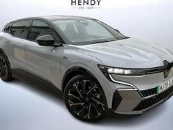 Twotone ceramic grey with diamond black roof Used 2025 Renault Mégane Techno Esprit Alpine Hatchback | £29,998