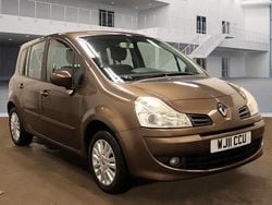 Bronze Used 2011 Renault Modus Dynamique MPV | £2,690 (Fair price)