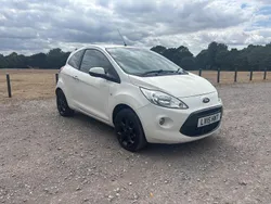 White Used 2015 Ford Ka Metall Hatchback | £4,195 (Fair price)