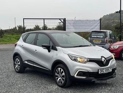 Silver/black Used 2019 Renault Captur Play SUV | £6,950