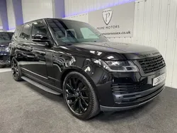 Black Used 2018 Land Rover Range Rover Vogue SE SUV | £34,749 (Fair price)