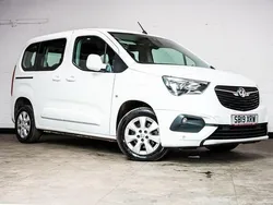 White Used 2019 Vauxhall Combo S MPV | £11,250 (Fair price)