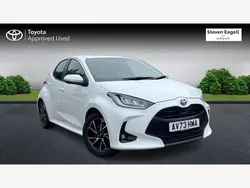 White Used 2023 Toyota Yaris Hybrid Design Hatchback | £16,592 (Fair price)