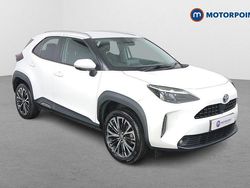 White Used 2022 Toyota Yaris Hybrid Estate | £18,199 (Good price)