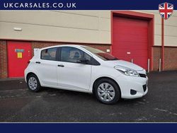 White Used 2012 Toyota Yaris T2 Hatchback | £4,499 (Fair price)