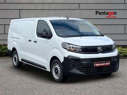 White Used 2024 Vauxhall Vivaro Van | £28,792 (Expensive)