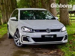 White Used 2018 VW Golf VII Advance Hatchback | £10,240 (Fair price)