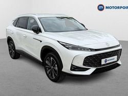 White Used 2025 MG HS Trophy SUV | £22,799 (Expensive)