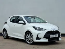 White Used 2022 Toyota Yaris Hybrid Hatchback | £15,498 (Good price)