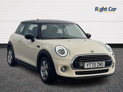 White Used 2020 Mini Cooper Classic Hatchback | £13,299 (Fair price)