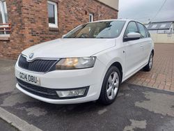 White Used 2014 Skoda Rapid SE Hatchback | £3,999 (Fair price)
