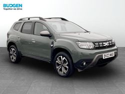 Green Used 2023 Dacia Duster Journey SUV | £16,900 (Fair price)