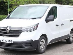 White Used 2022 Renault Trafic Business MPV | £13,500 (Good price)