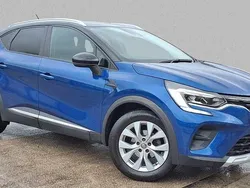 Blue/black Used 2020 Renault Captur Iconic SUV | £11,730 (Fair price)