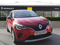 Red Used 2022 Renault Captur Iconic SUV | £13,281 (Fair price)
